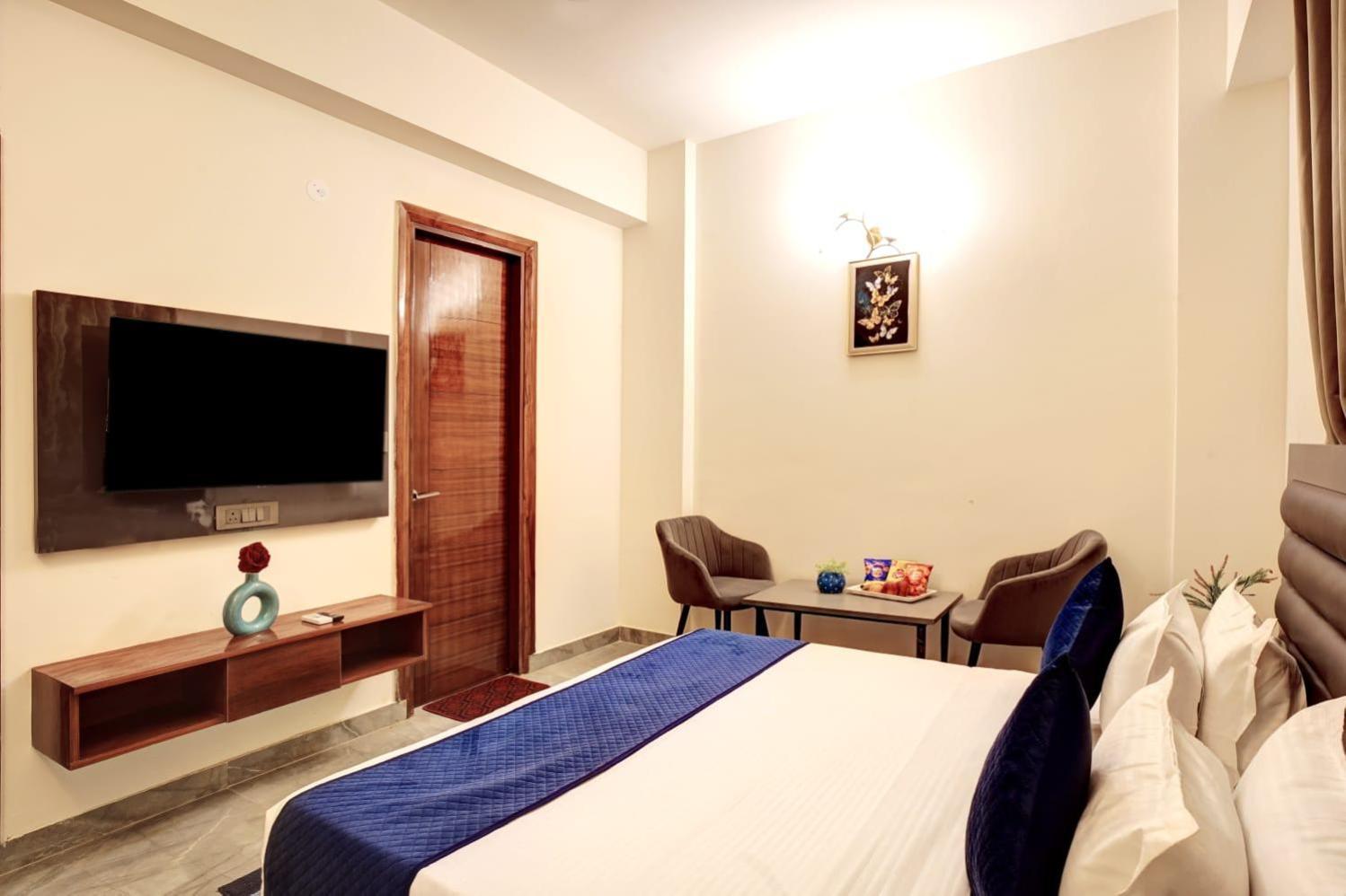 Hotel Elite Grand Noida Exterior photo