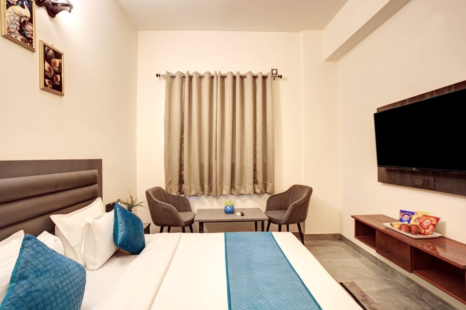 Hotel Elite Grand Noida Exterior photo