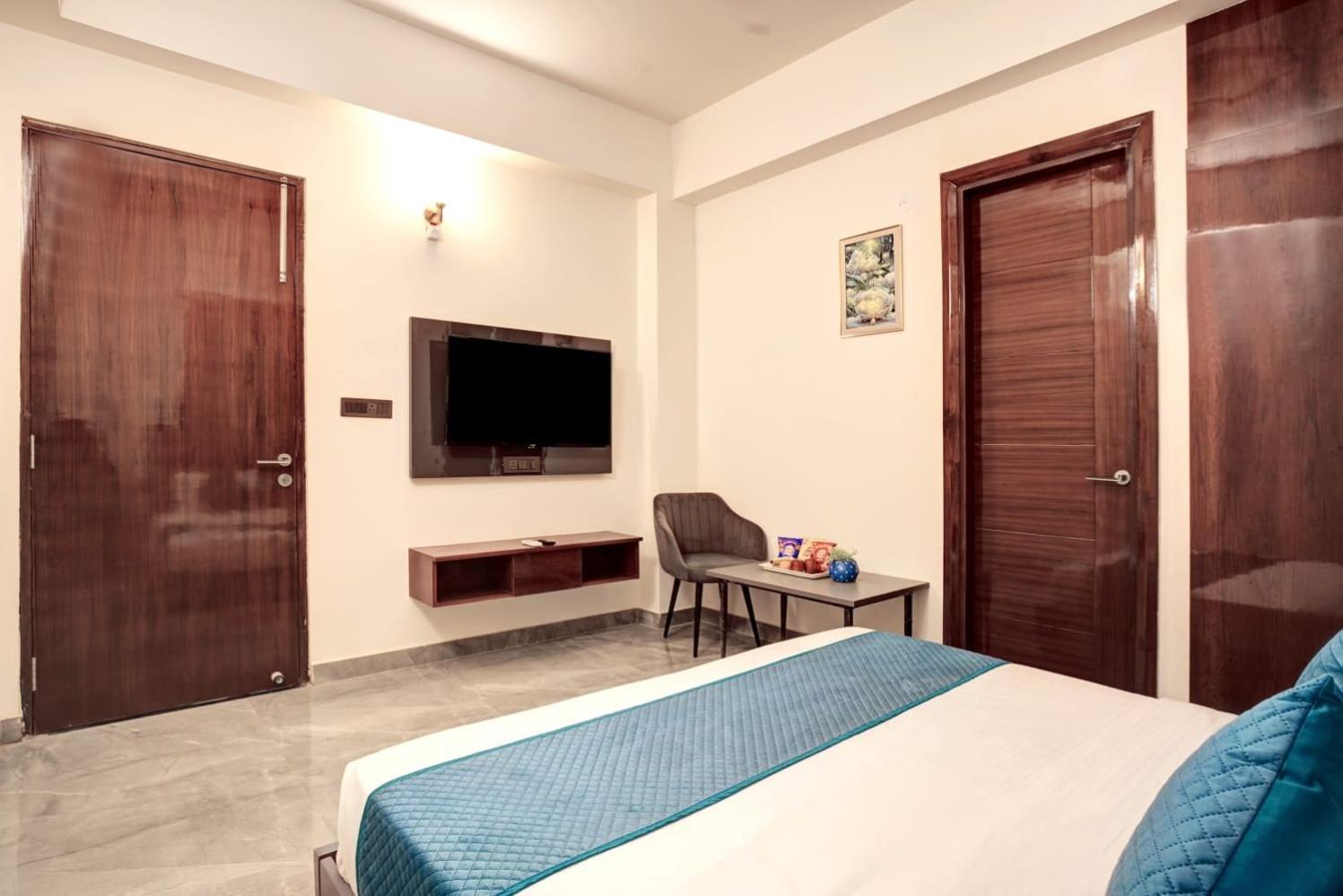 Hotel Elite Grand Noida Exterior photo