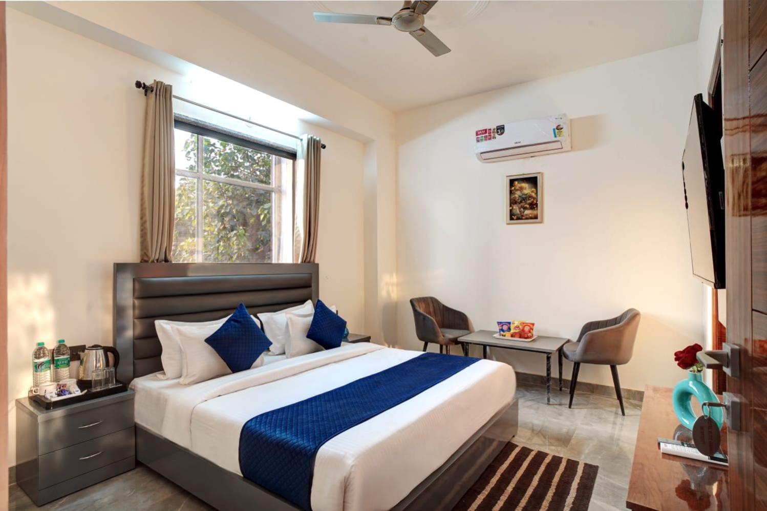 Hotel Elite Grand Noida Exterior photo