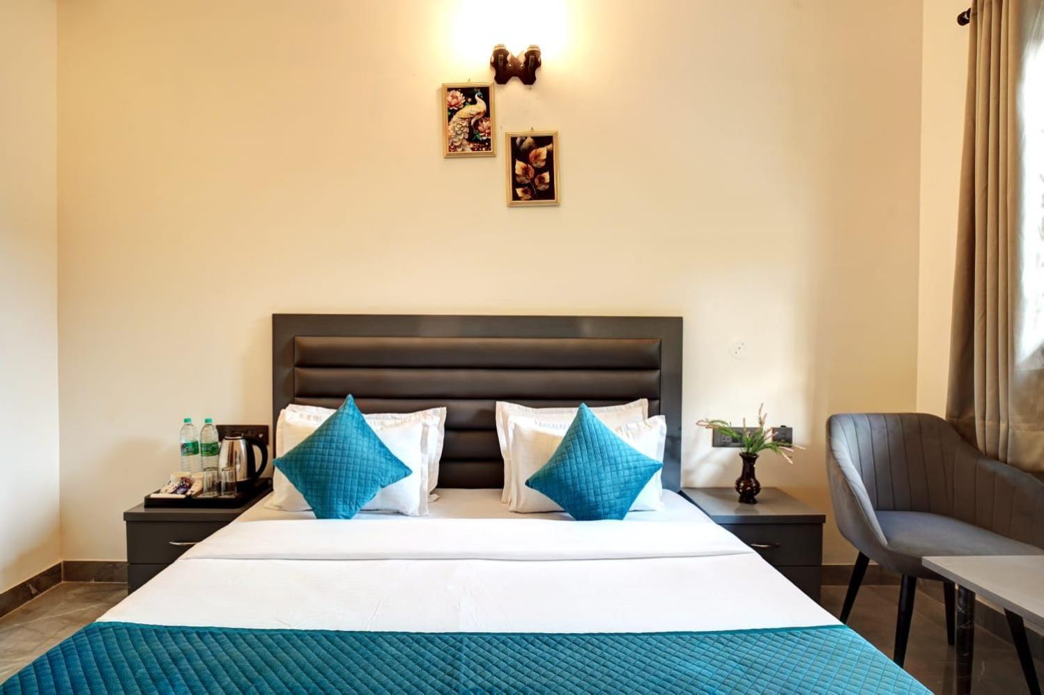 Hotel Elite Grand Noida Exterior photo